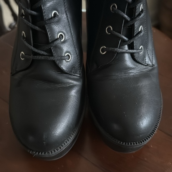 Forever 21 Black Lace Up Boots with Chunky Sole - Picture 12 of 12